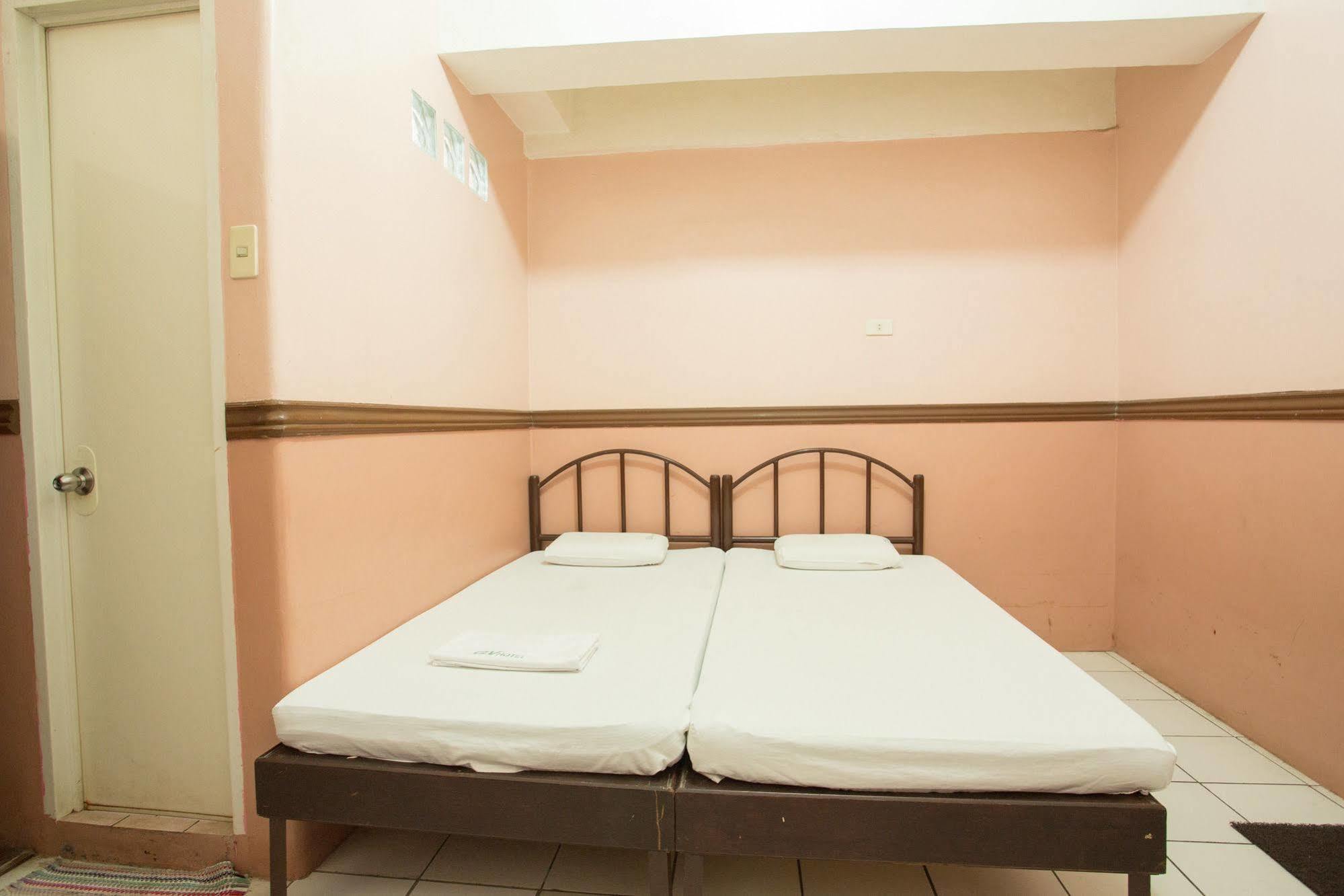 GV Hotel - Masbate Masbate City Buitenkant foto