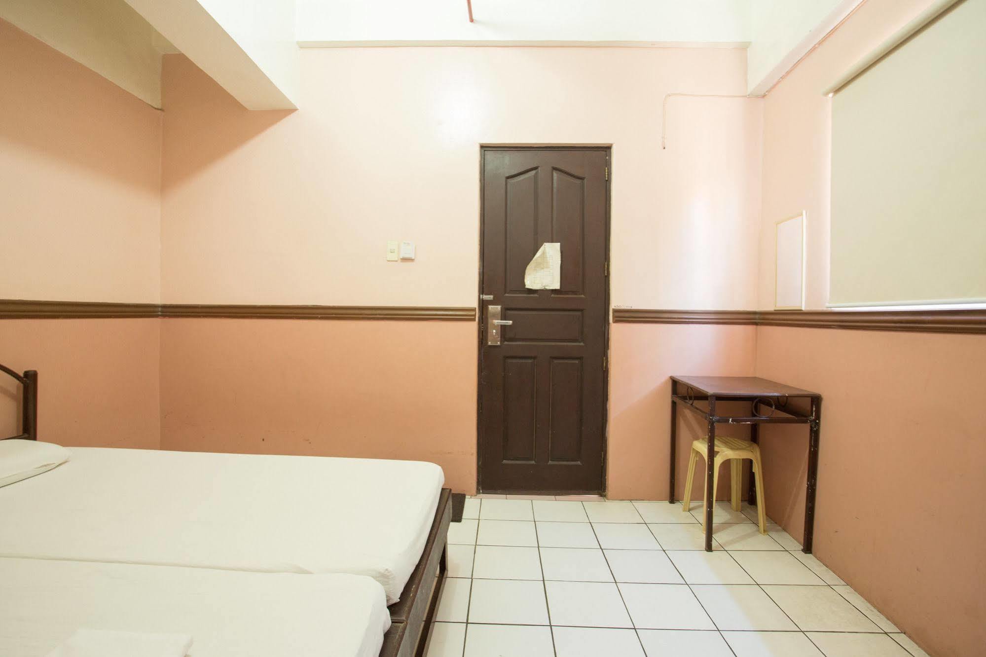 GV Hotel - Masbate Masbate City Buitenkant foto